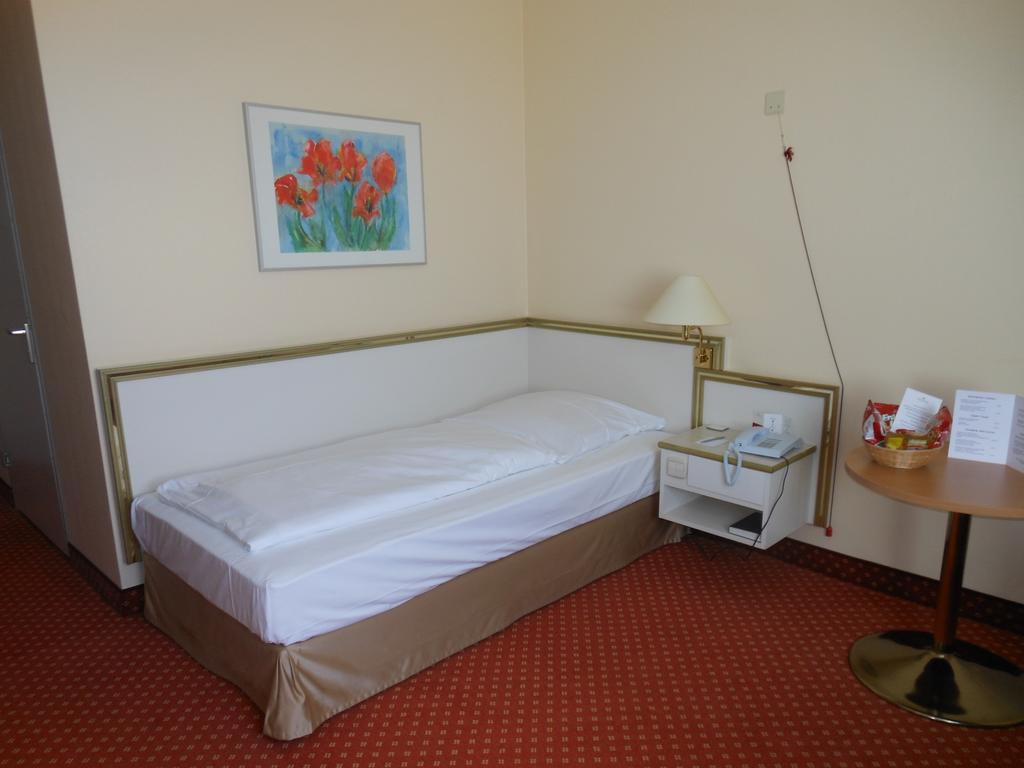 Panoramahotel Waldenburg Waldenburg  Room photo